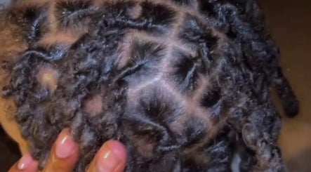 Eva's Unique Hair Braiding & Waxing image 2