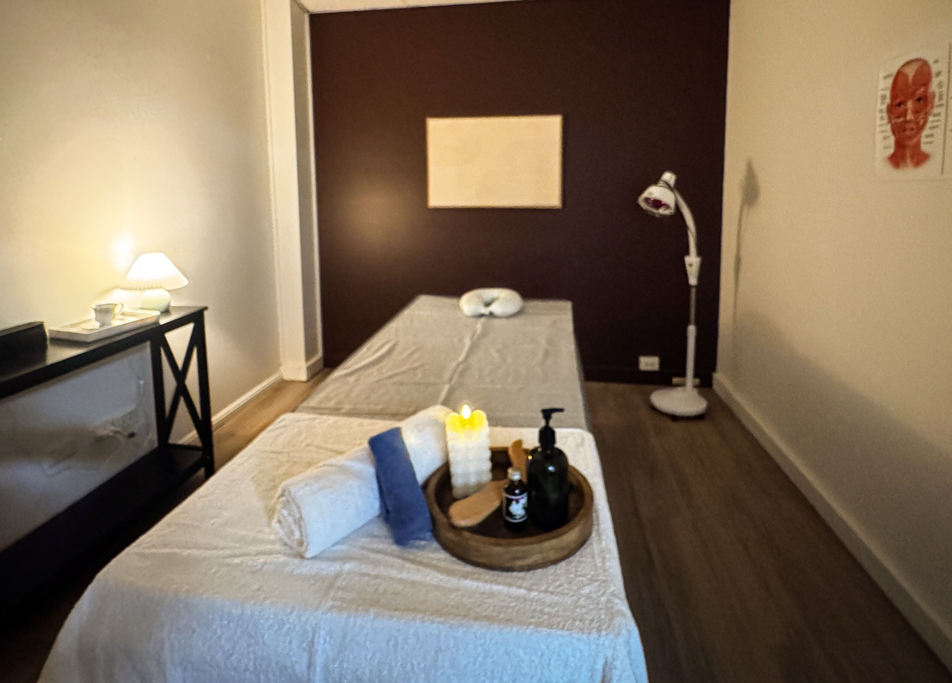 Relaxing treatment room at Jaywa Wellness Centre Dubbo, New South Wales, AU with massage bed and ambient lighting.