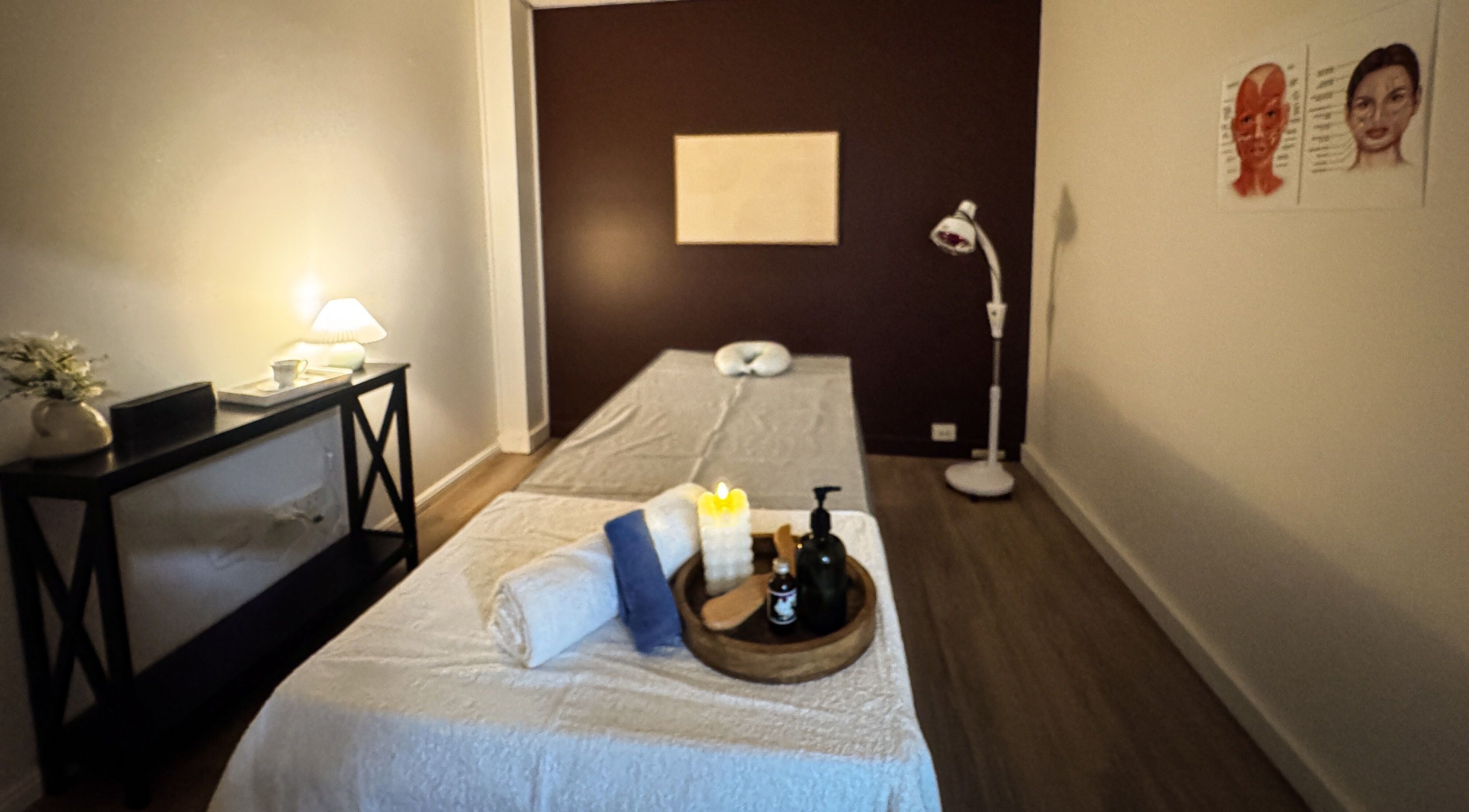 Relaxing treatment room at Jaywa Wellness Centre Dubbo, New South Wales, AU with massage bed and ambient lighting.