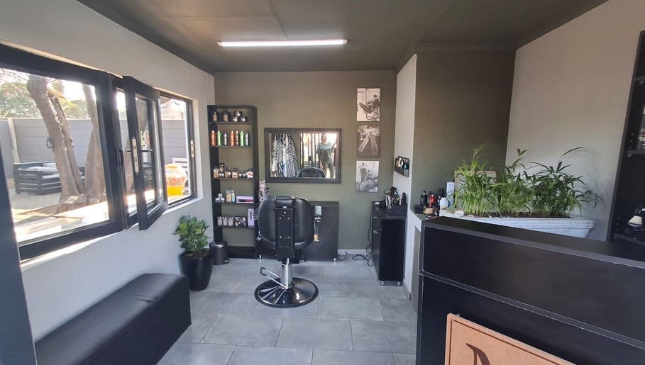 Meneer Barbershop image 1