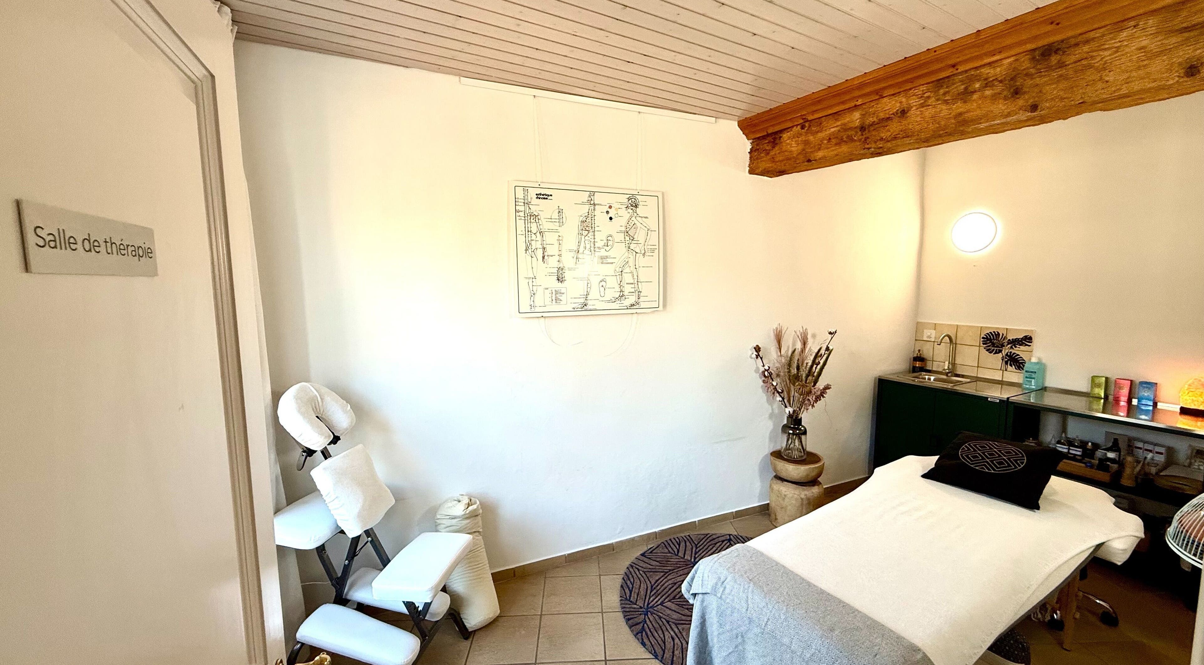Salle de thérapie à MTC Eglantine - Médecine chinoise & santé intégrative, Morges, Vaud, CH.