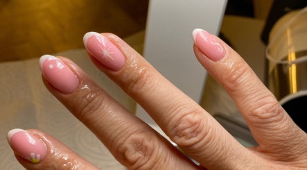 So Spicy Nails and Things billede 3