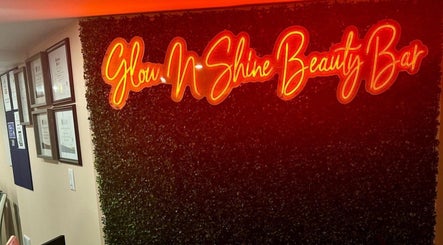 Glow n Shine Beauty Bar