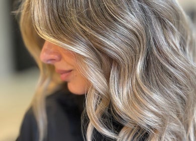 Blonde wavy hairstyle at V•Hair Studio ByVera, Melbourne, Victoria, AU.