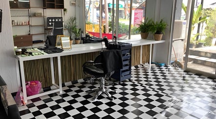 Headquarters Lanta image 3