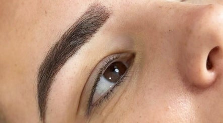 Jade Brows PMU image 3