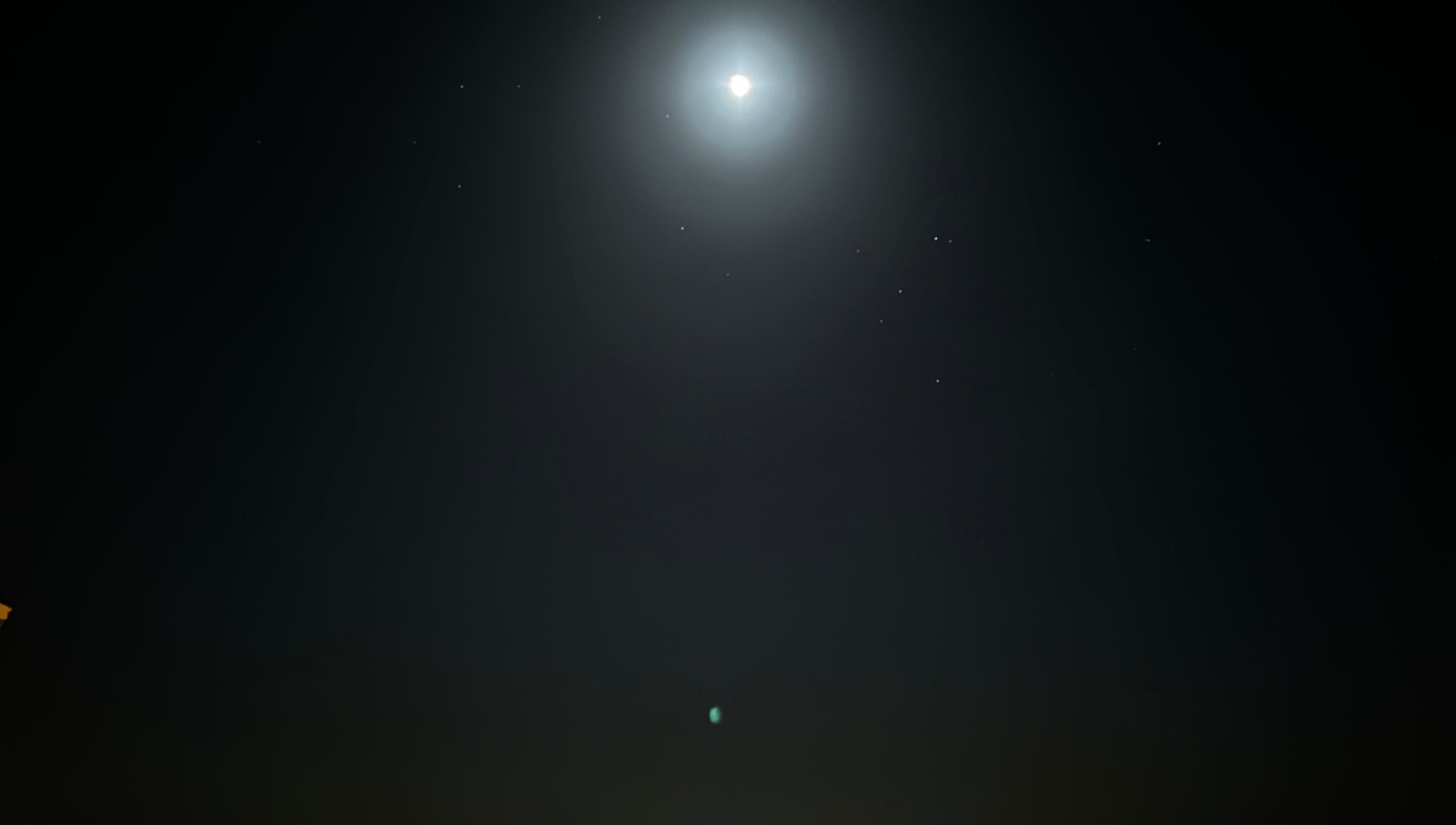 Full moon over Coffee Ng, 香港島, 香港島, HK, casting a tranquil glow in the night sky.