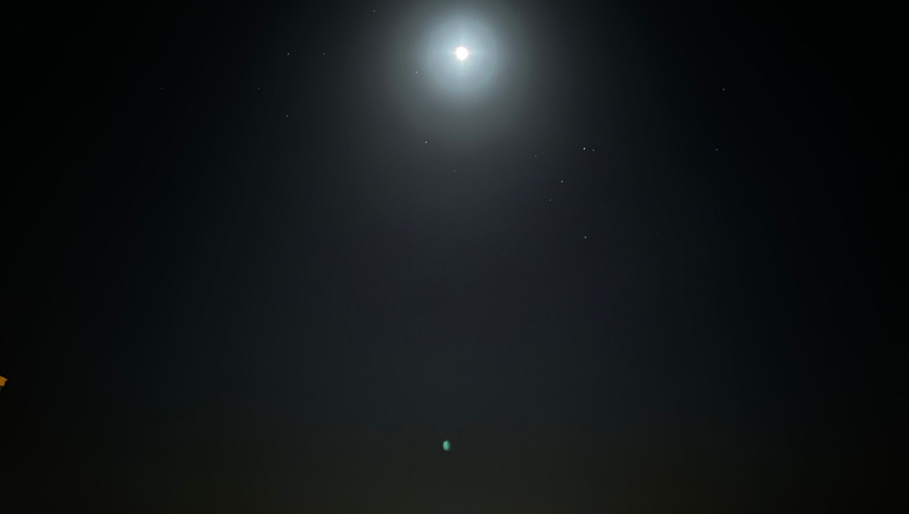 Full moon over Coffee Ng, 香港島, 香港島, HK, casting a tranquil glow in the night sky.