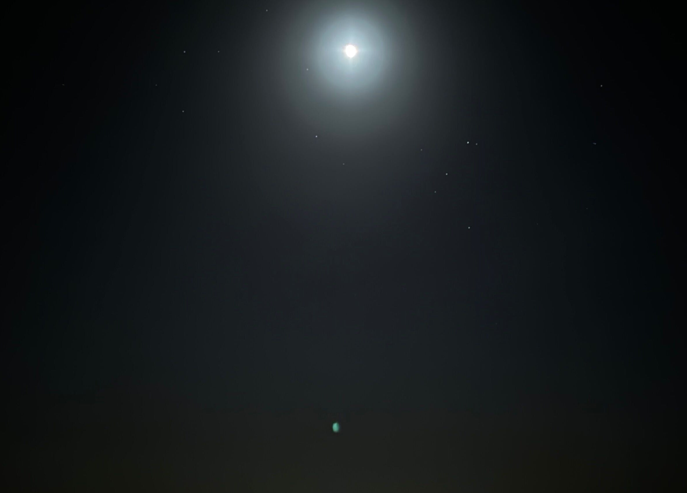 Full moon over Coffee Ng, 香港島, 香港島, HK, casting a tranquil glow in the night sky.