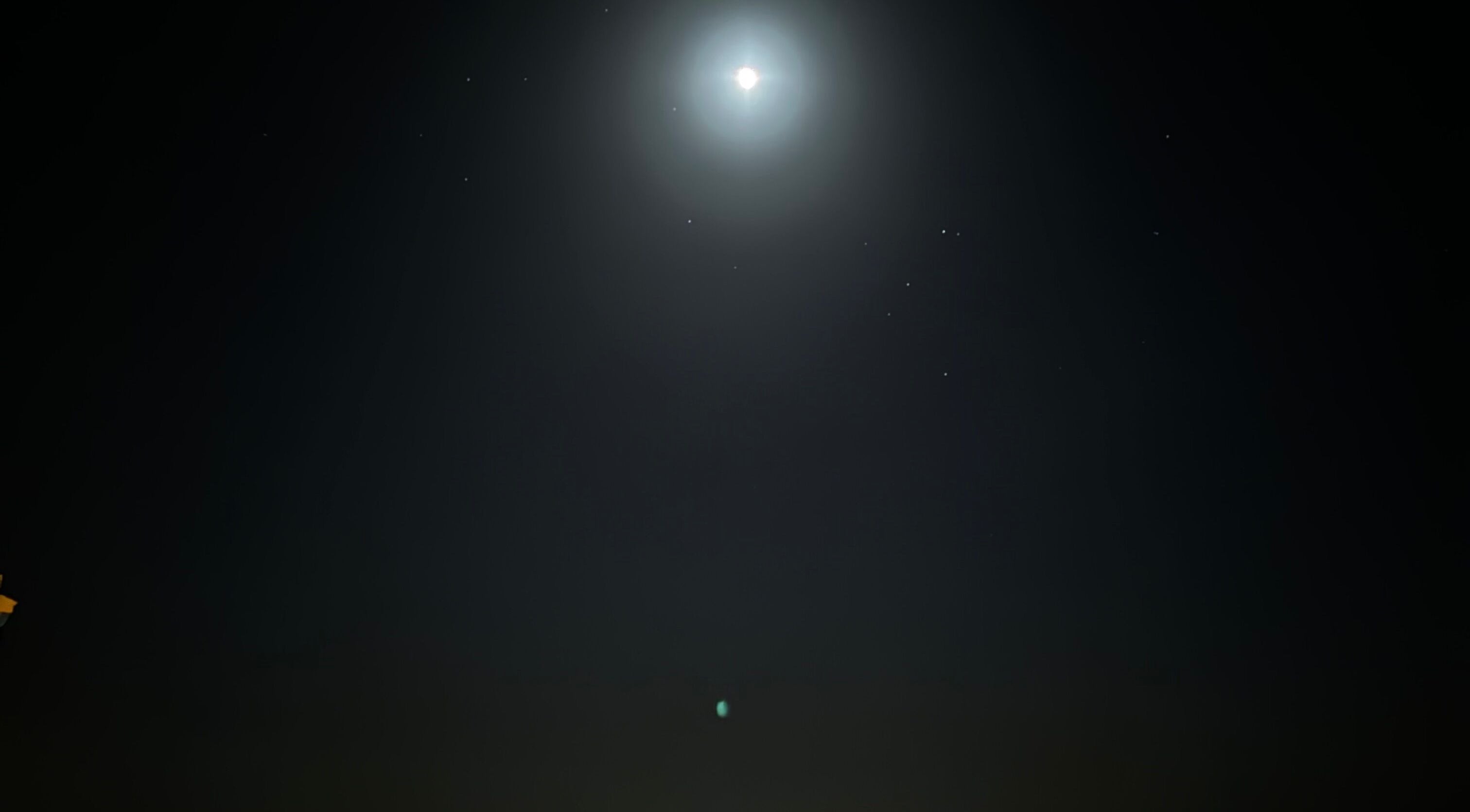 Full moon over Coffee Ng, 香港島, 香港島, HK, casting a tranquil glow in the night sky.