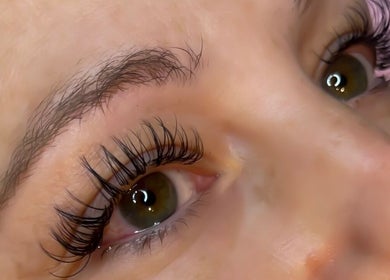 Close-up of elegant lash extensions at Lashedbyshoniblair, Stourbridge, England, GB.