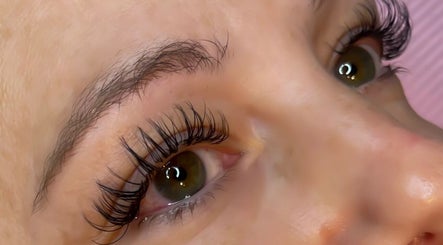 Close-up of elegant lash extensions at Lashedbyshoniblair, Stourbridge, England, GB.