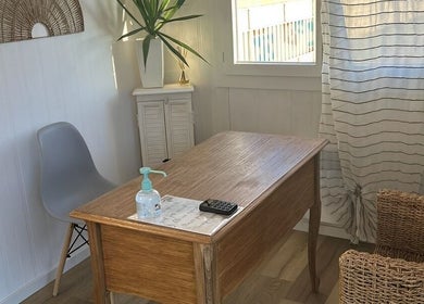Intérieur paisible de Maison Roux - Beauté Santé Bien Être à Peipin, Provence-alpes-côte D'azur, FR.