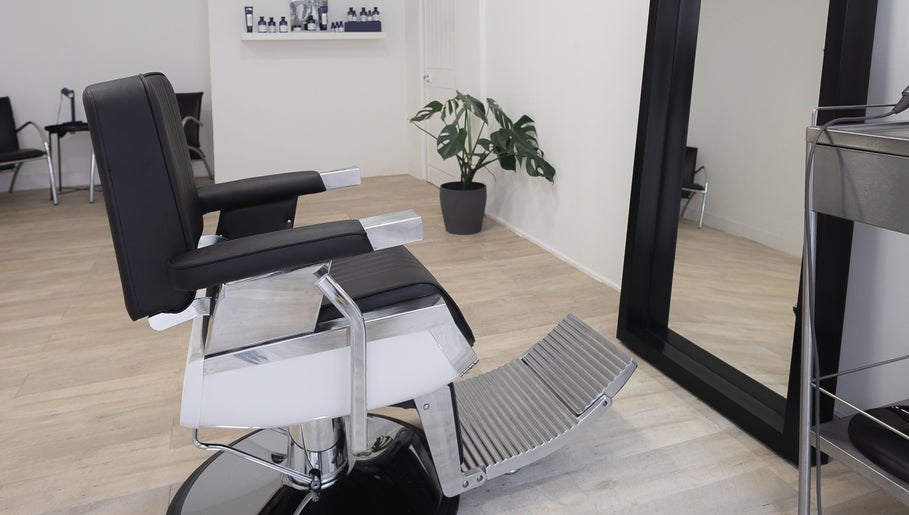 T Off Men's Grooming obrázek 1