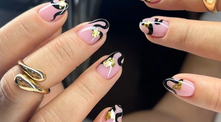 Angie nails изображение 2