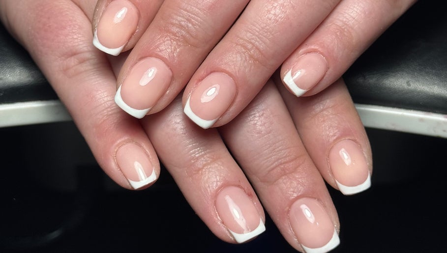 The Flying Nail Tech image 1