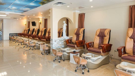 TT Nail Lounge