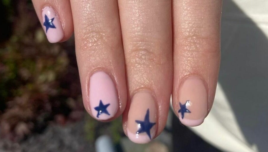 Ava mae nails Bild 1