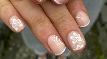 Ava mae nails Bild 2