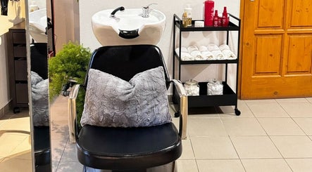 Farangis Beauty Salon