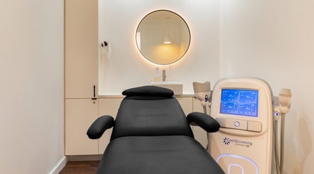 CoolSculpting room at Soraya Skin Clinic Prahran, Victoria, AU with sleek equipment and modern decor.