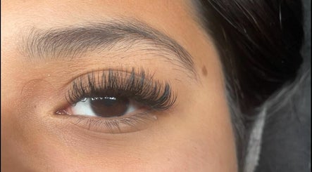 Lashes by Valeria image 3