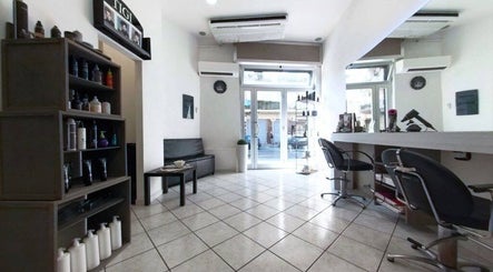 Cipollettahairsalon image 3