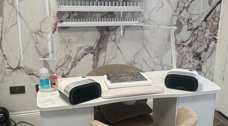 EmHanced Nails based at Nin’s Beauty & Aesthetics