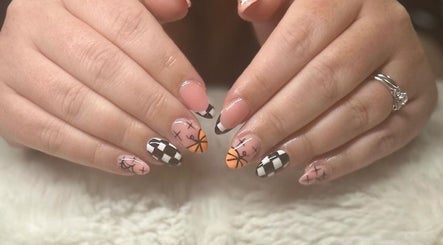 Image de Mani’s By Megan 3