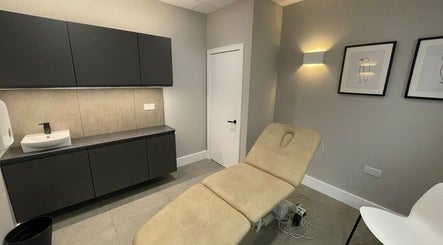 Massage by Adrienne/Therapy Spaces South Wimbledon