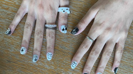 DumBunni Nails image 3