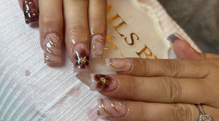 Nails by Ell image 3