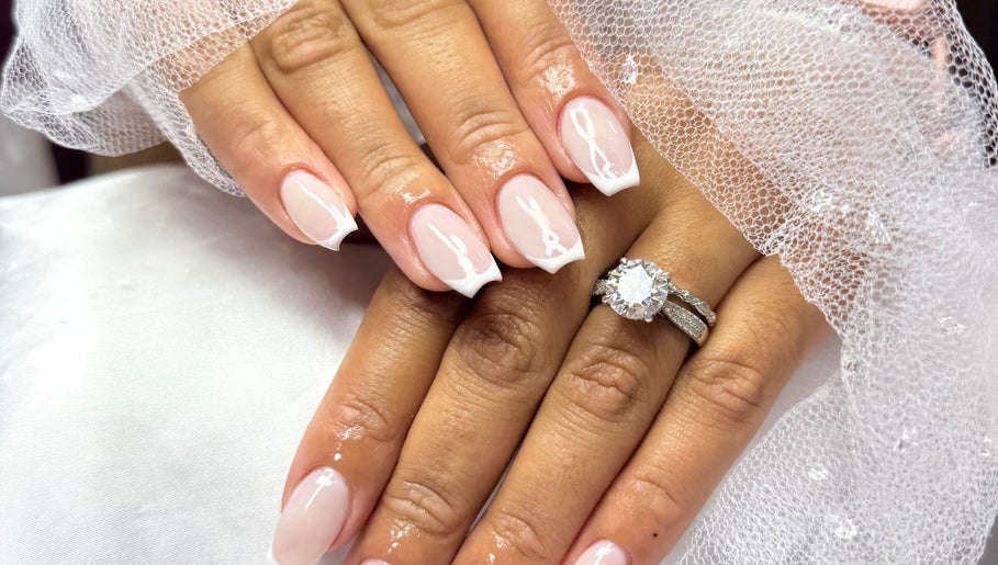 hình ảnh 1 của Delayne nails