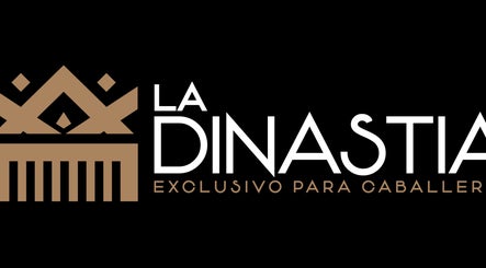 Logotipo de La Dinastia Barber Club en La Paz, Departamento De La Paz, BO, exclusivo para caballeros.
