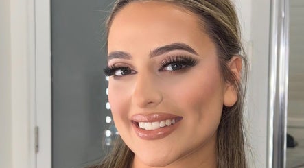 Talia Khalil Makeup image 3