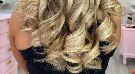 Bouncy Blow Bar