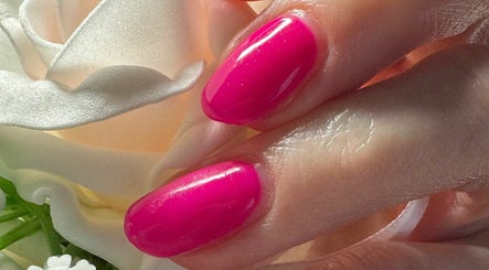 Magenta Nails & Beauty imagem 3