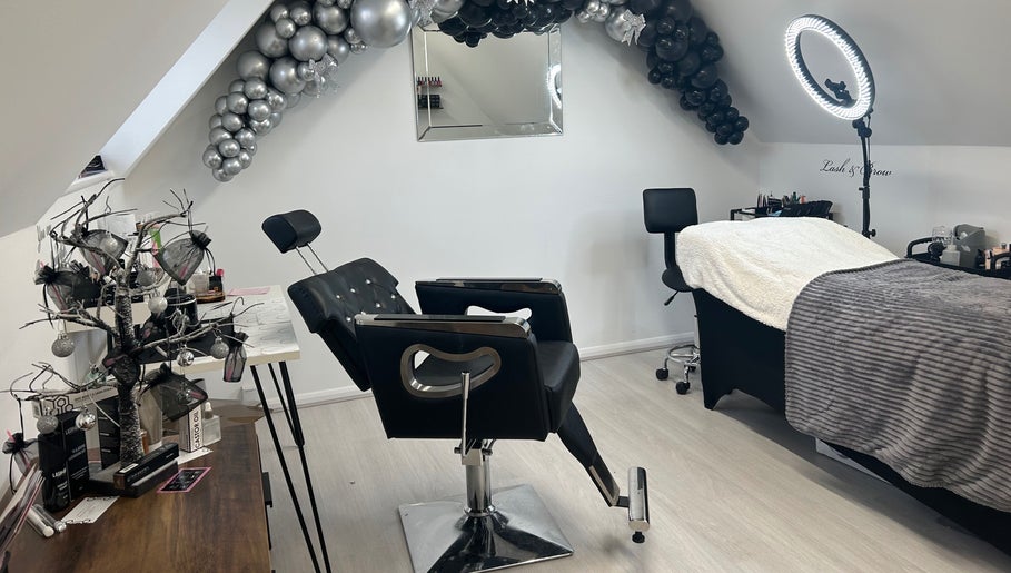 Halo Beauty Studio, bild 1