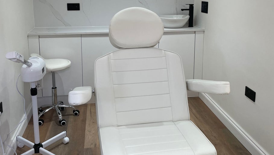 Gambar Kolcheva Skin & Laser Clinic 1