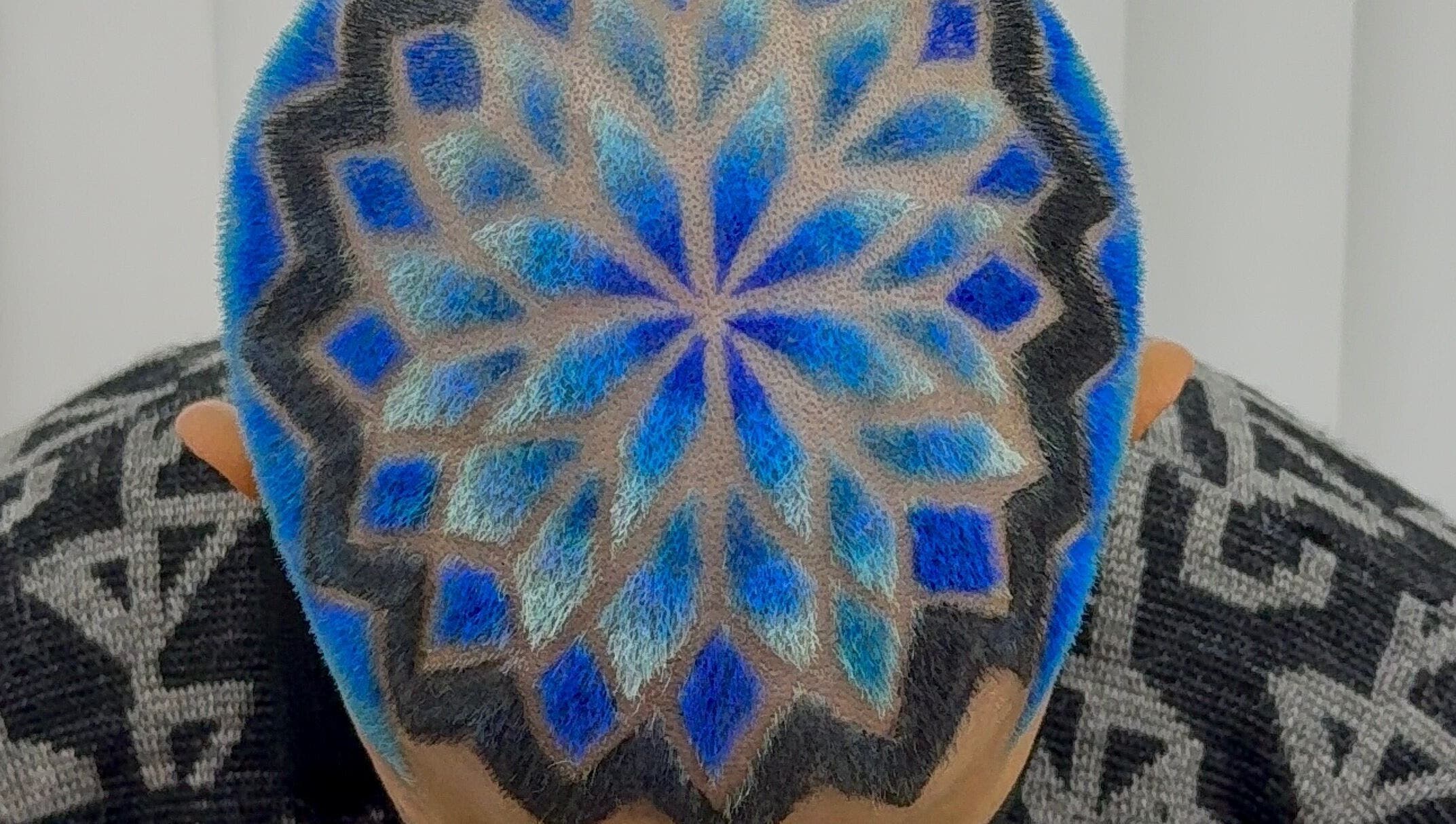 Diseño artístico de cabello en Tom Cutuli, Avellaneda, Provincia De Buenos Aires, AR.