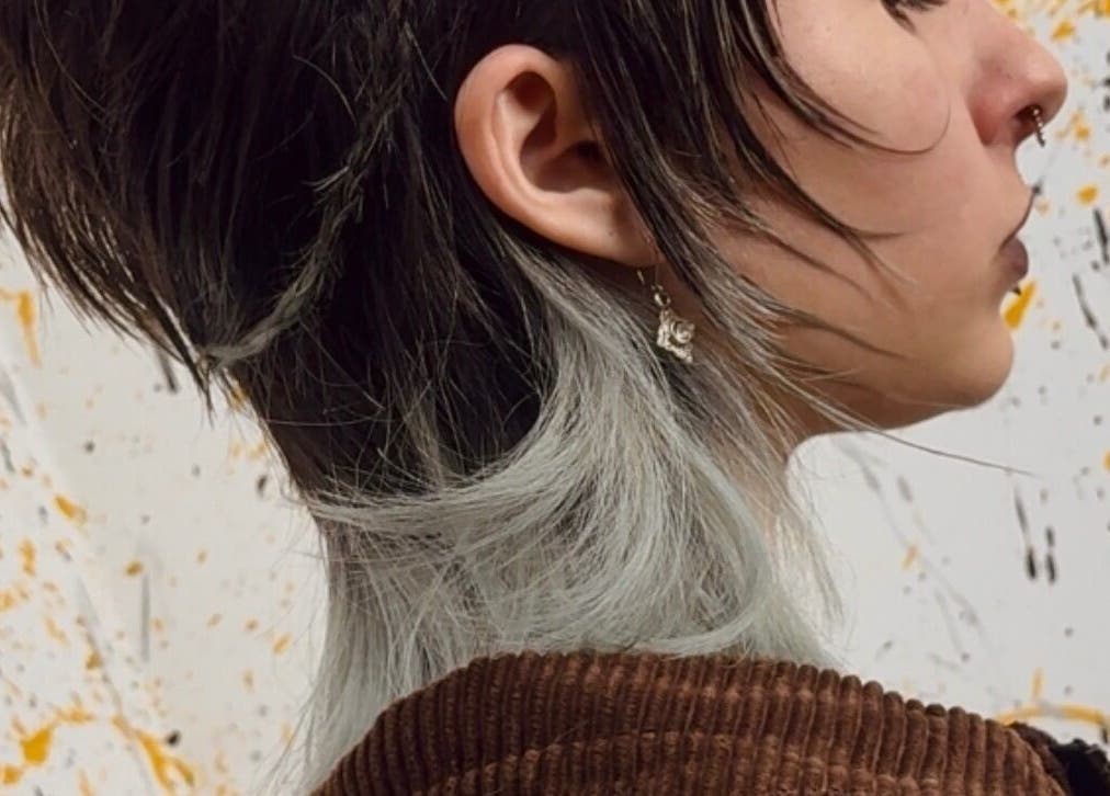 Corte de cabello moderno en Tom Cutuli, Avellaneda, Provincia De Buenos Aires, AR.