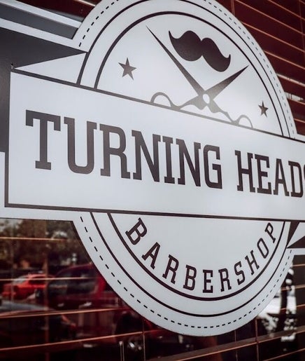 Turning Heads Barbershop – obraz 2