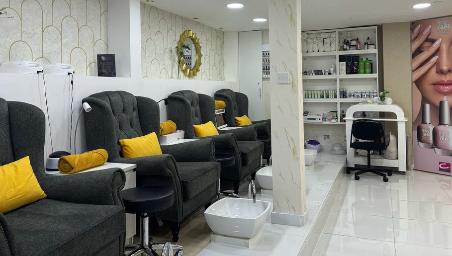 Dantel Beauty Salon image 1