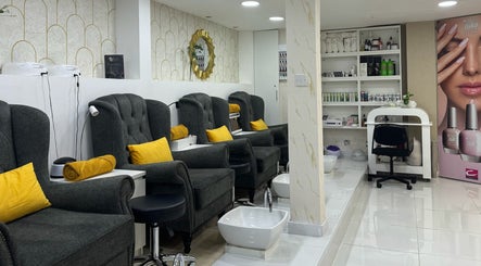 Dantel Beauty Salon