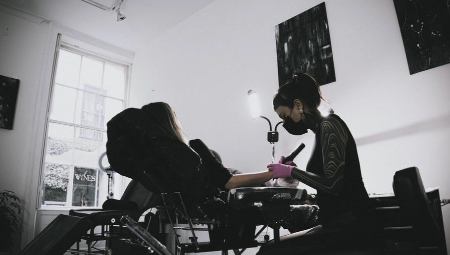 Lainey Tattoo Artist image 1