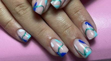 KK Nails & Beauty imagem 2