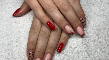 LYL By Lucy, bilde 3