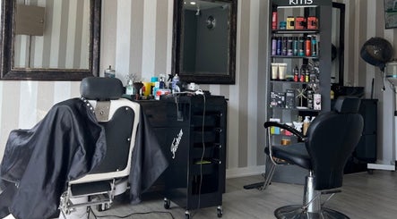 Epsom Barbers, bilde 2