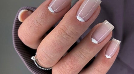 Lilac Nail image 3