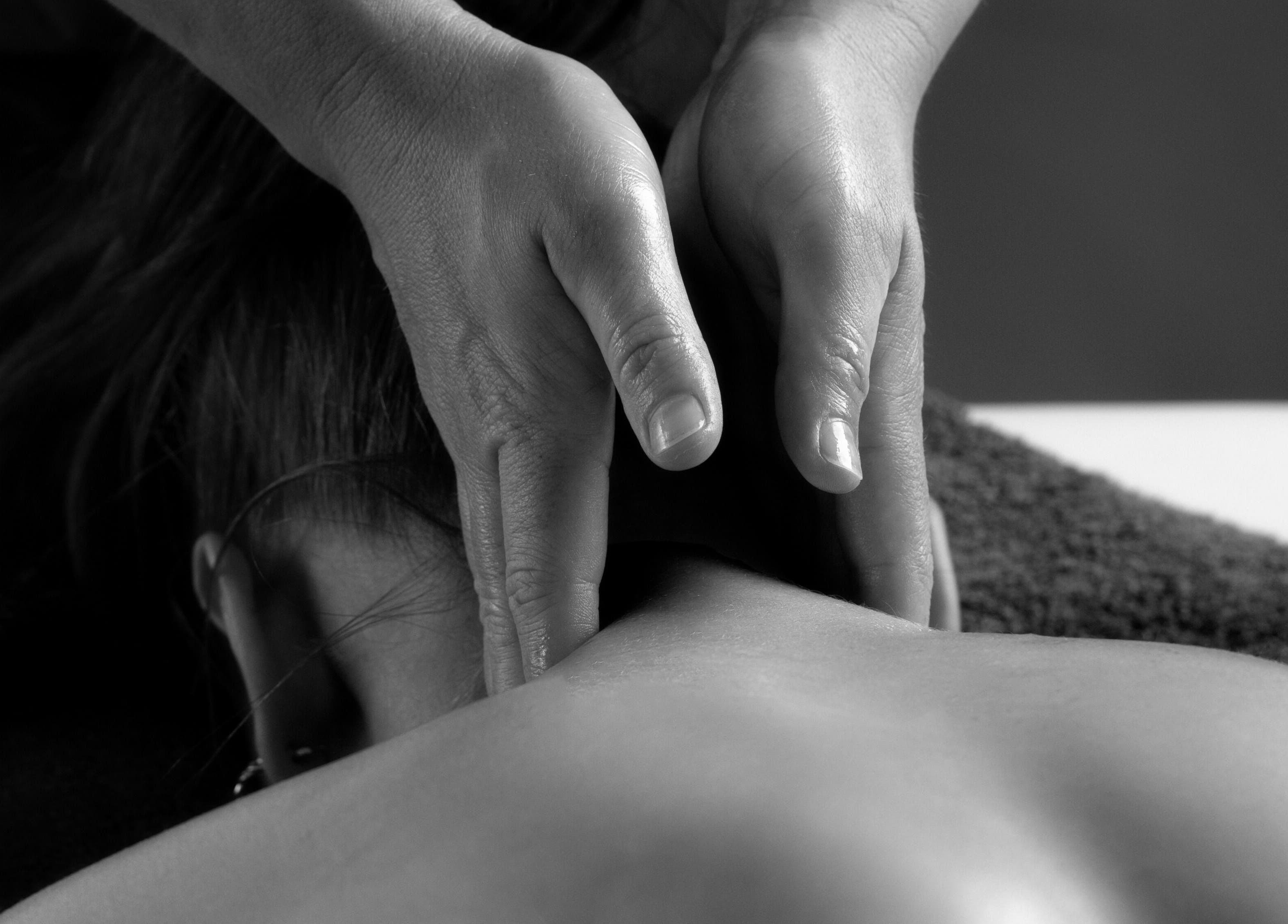 Relaxing massage at Shërimi Massage Hoedspruit in Hoedspruit, Limpopo, ZA. Experience calm and rejuvenation.